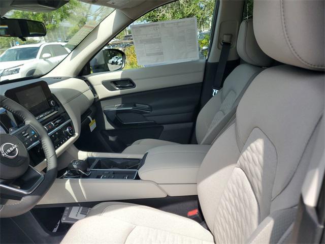 new 2025 Nissan Pathfinder car, priced at $39,633