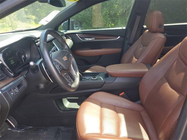 used 2021 Cadillac XT5 car, priced at $33,851