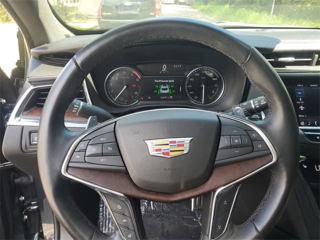 used 2021 Cadillac XT5 car, priced at $33,851