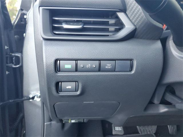 new 2025 Nissan Sentra car, priced at $21,253