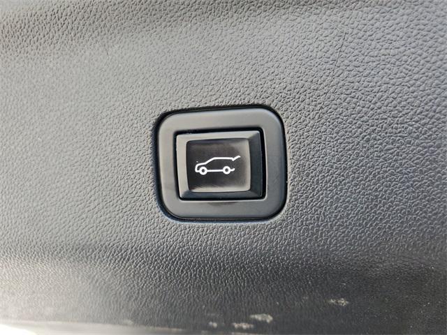 used 2021 GMC Yukon car, priced at $49,350