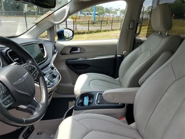 used 2021 Chrysler Pacifica car, priced at $22,991