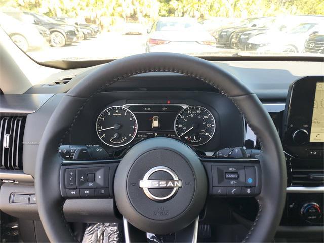 new 2025 Nissan Pathfinder car, priced at $36,313
