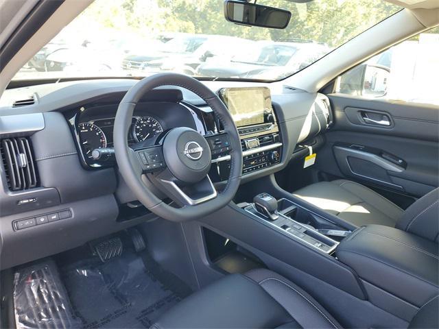 new 2025 Nissan Pathfinder car, priced at $36,313