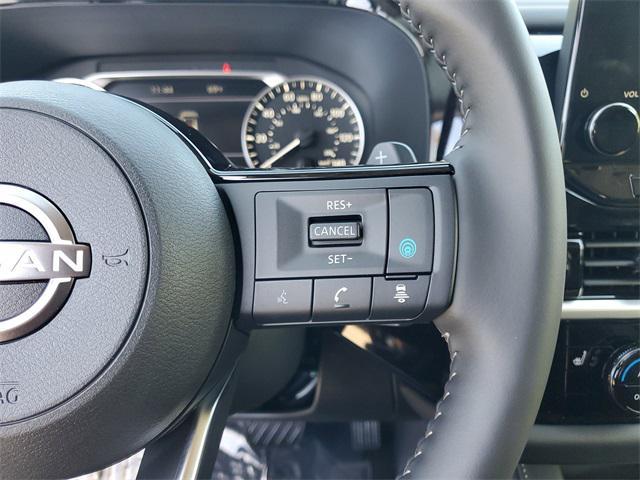 new 2025 Nissan Pathfinder car, priced at $36,313