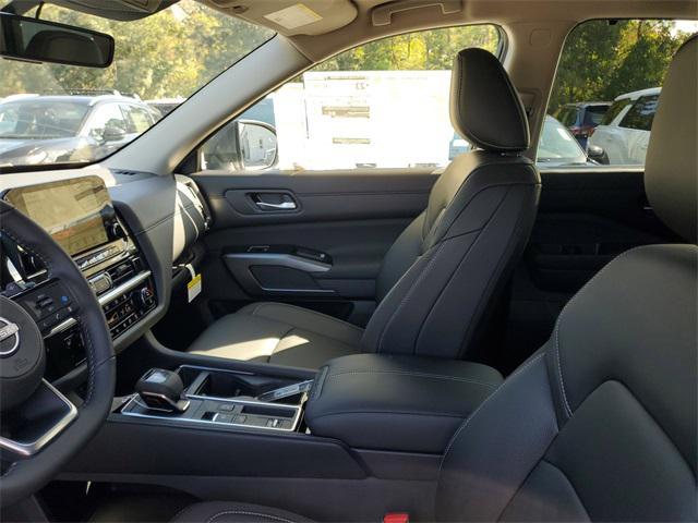 new 2025 Nissan Pathfinder car, priced at $36,313