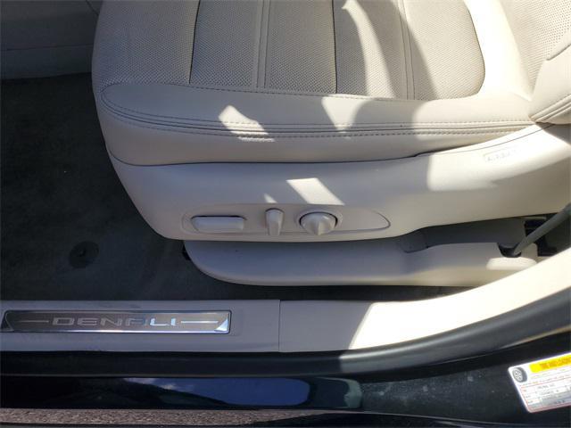 used 2022 GMC Acadia car, priced at $29,555