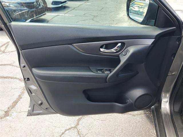 used 2016 Nissan Rogue car, priced at $9,577