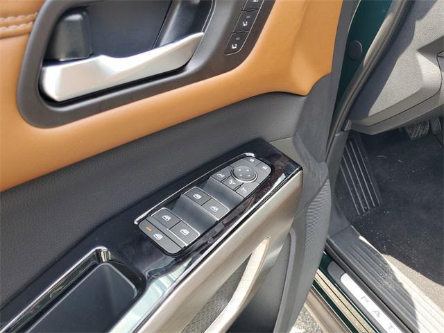 new 2025 Nissan Pathfinder car, priced at $44,134