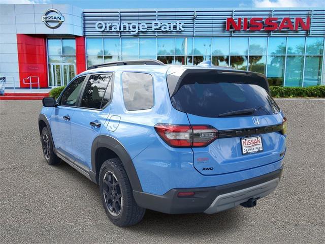 used 2025 Honda Pilot car, priced at $42,182
