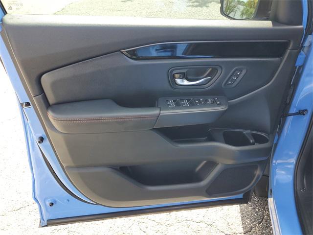 used 2025 Honda Pilot car, priced at $42,182