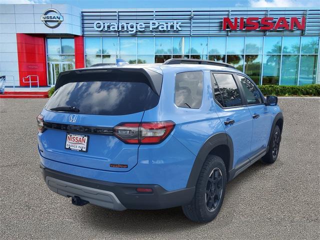 used 2025 Honda Pilot car, priced at $42,182