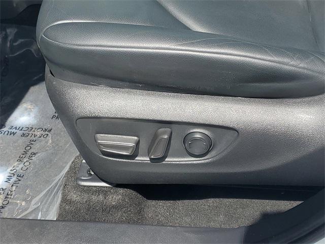 used 2023 Toyota Highlander car, priced at $36,991