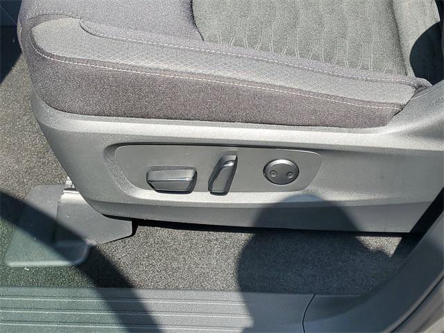 new 2025 Nissan Pathfinder car, priced at $33,448