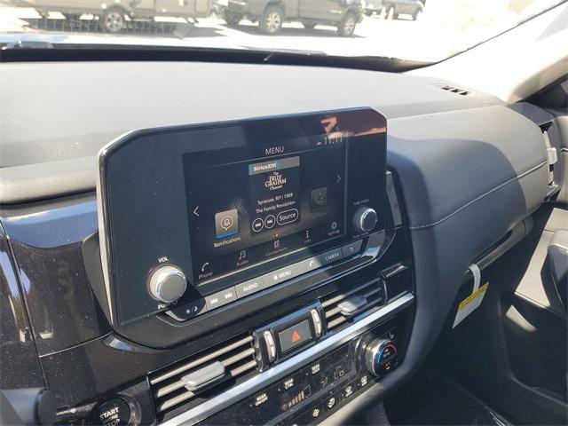 new 2025 Nissan Pathfinder car, priced at $39,633