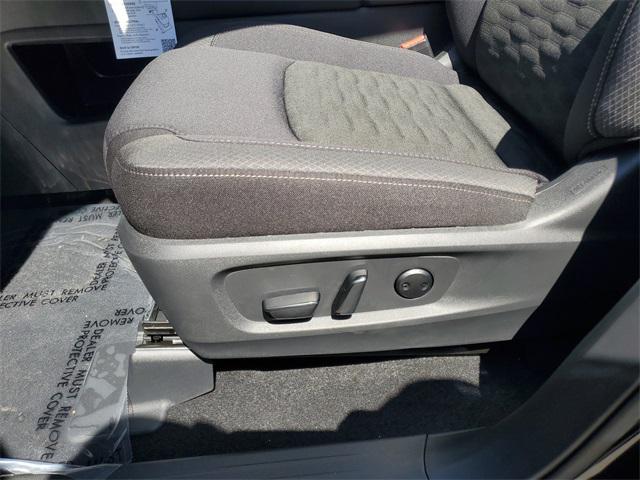 new 2025 Nissan Pathfinder car, priced at $39,633