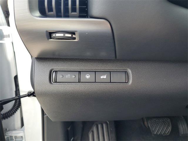 new 2025 Nissan Pathfinder car, priced at $39,814