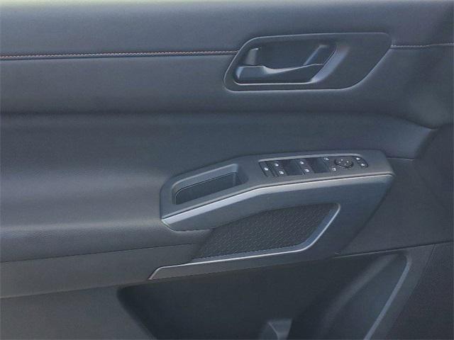 new 2025 Nissan Pathfinder car, priced at $36,962