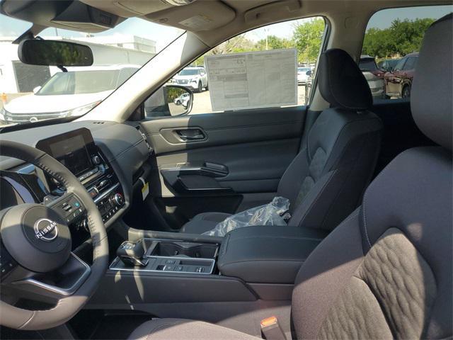 new 2025 Nissan Pathfinder car, priced at $35,117