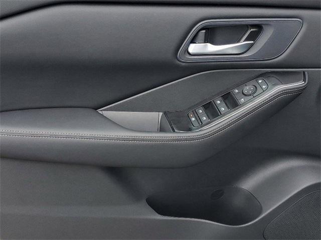 new 2025 Nissan Rogue car, priced at $29,944