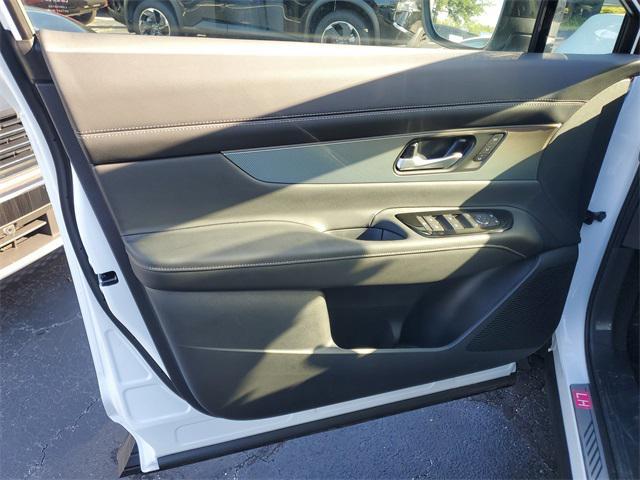 new 2025 Nissan Murano car, priced at $45,012