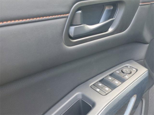 new 2025 Nissan Pathfinder car, priced at $38,787