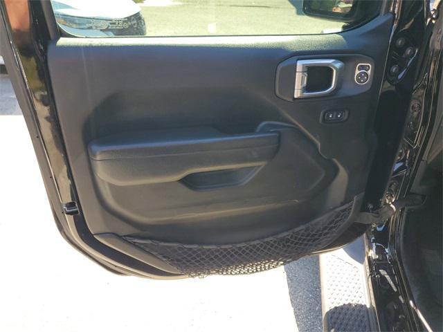 used 2022 Jeep Gladiator car, priced at $35,282