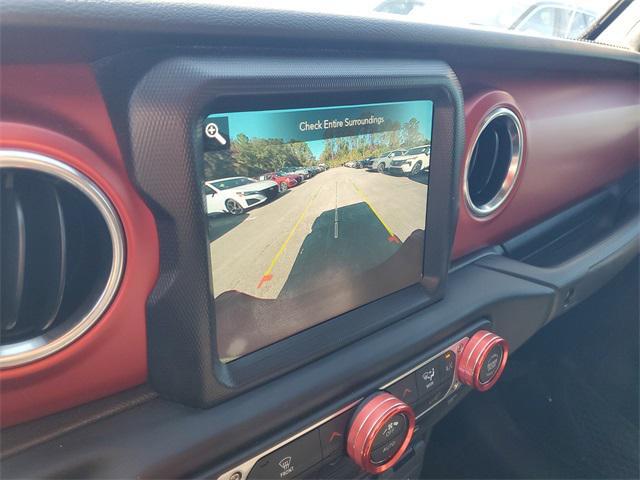 used 2022 Jeep Gladiator car, priced at $35,282