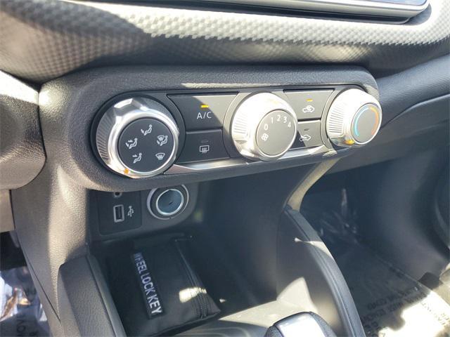 new 2025 Nissan Kicks car, priced at $22,020