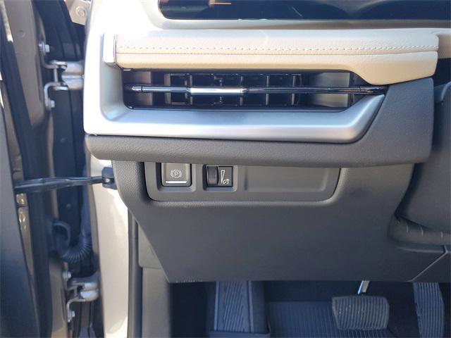 used 2024 Cadillac XT4 car, priced at $33,350