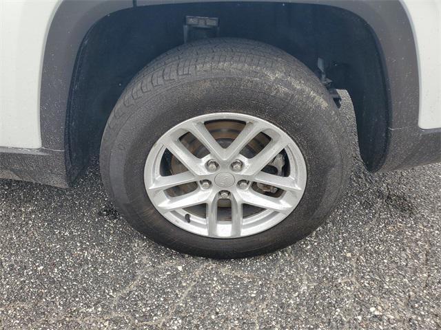 used 2023 Jeep Grand Cherokee L car, priced at $25,711