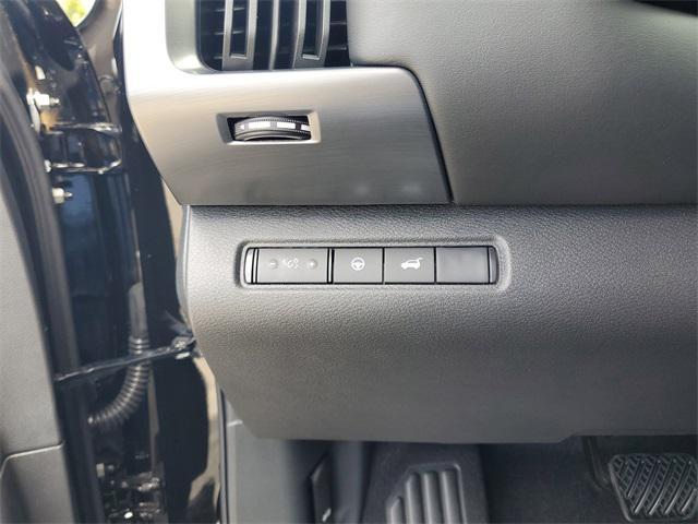 new 2025 Nissan Pathfinder car, priced at $36,285