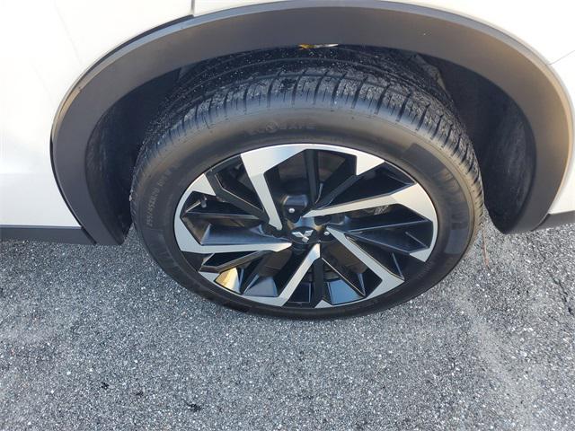 used 2024 Mitsubishi Outlander car, priced at $23,120