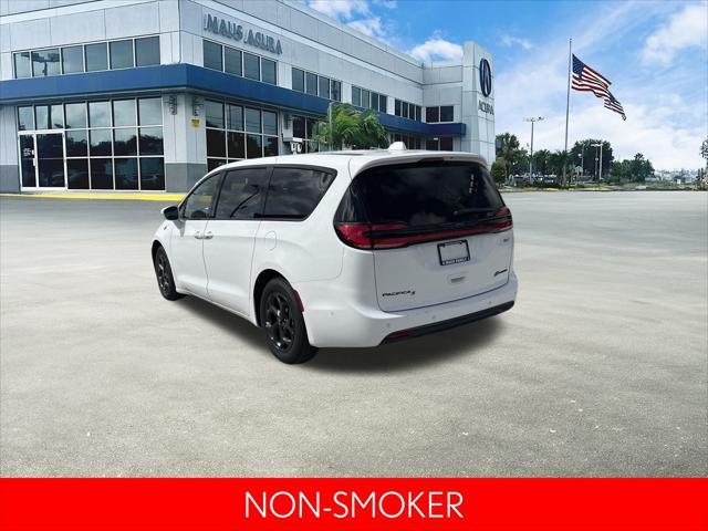 used 2022 Chrysler Pacifica Hybrid car, priced at $26,700