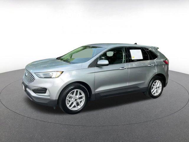 used 2024 Ford Edge car, priced at $25,129