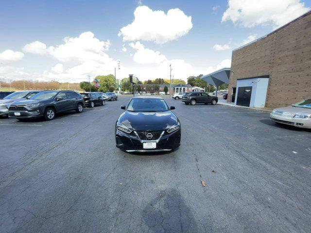 used 2023 Nissan Maxima car, priced at $23,640