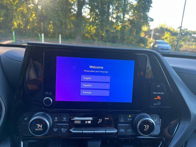 used 2024 Toyota Highlander car, priced at $40,487