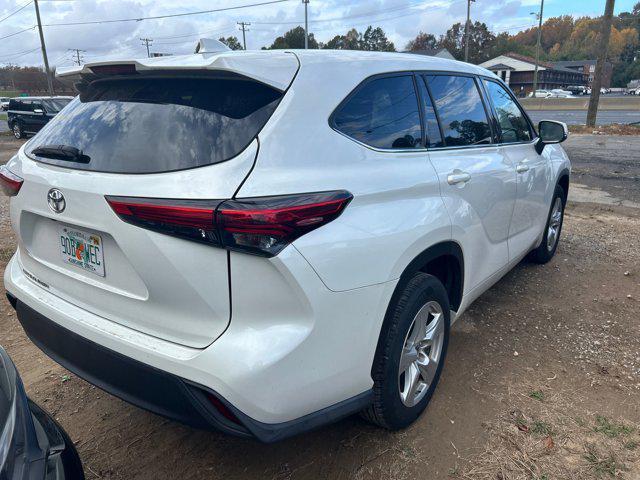 used 2021 Toyota Highlander car, priced at $27,437