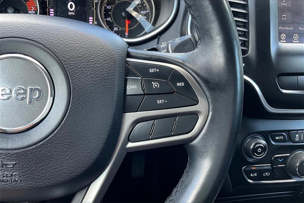 used 2019 Jeep Cherokee car, priced at $14,393