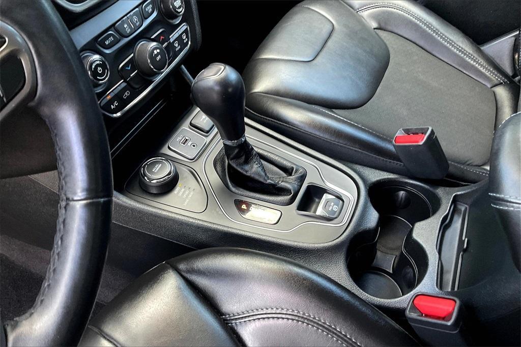used 2019 Jeep Cherokee car, priced at $14,393