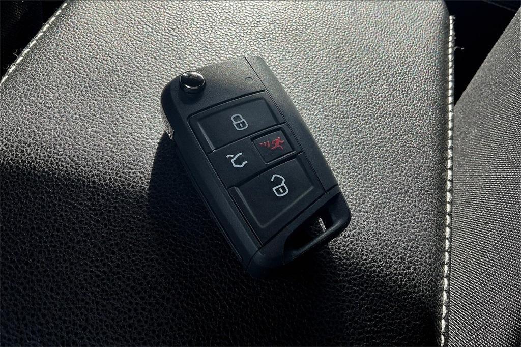 used 2024 Volkswagen Jetta car, priced at $20,653