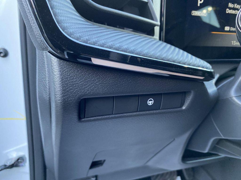 new 2025 Nissan Kicks car, priced at $29,147