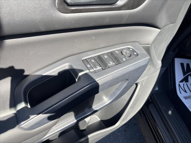 new 2025 Nissan Pathfinder car, priced at $44,913