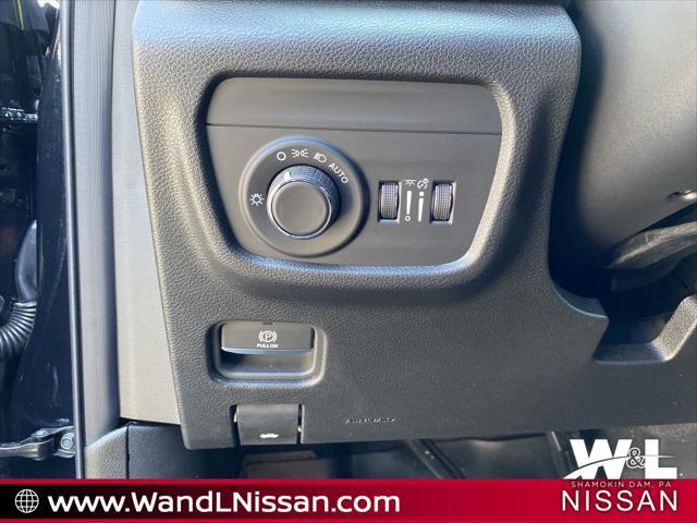 used 2025 Jeep Grand Cherokee car, priced at $42,671