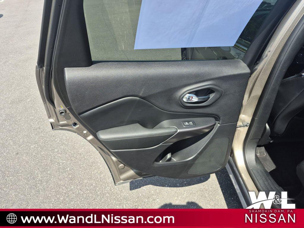 used 2019 Jeep Cherokee car, priced at $22,827
