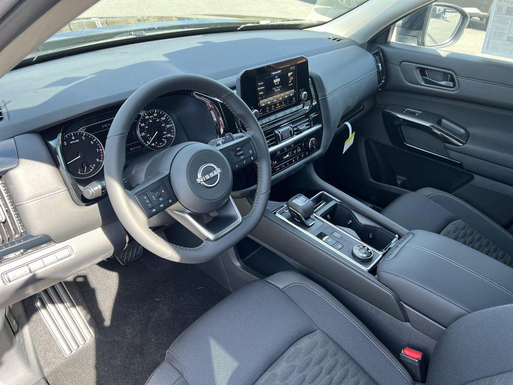 new 2025 Nissan Pathfinder car, priced at $41,506