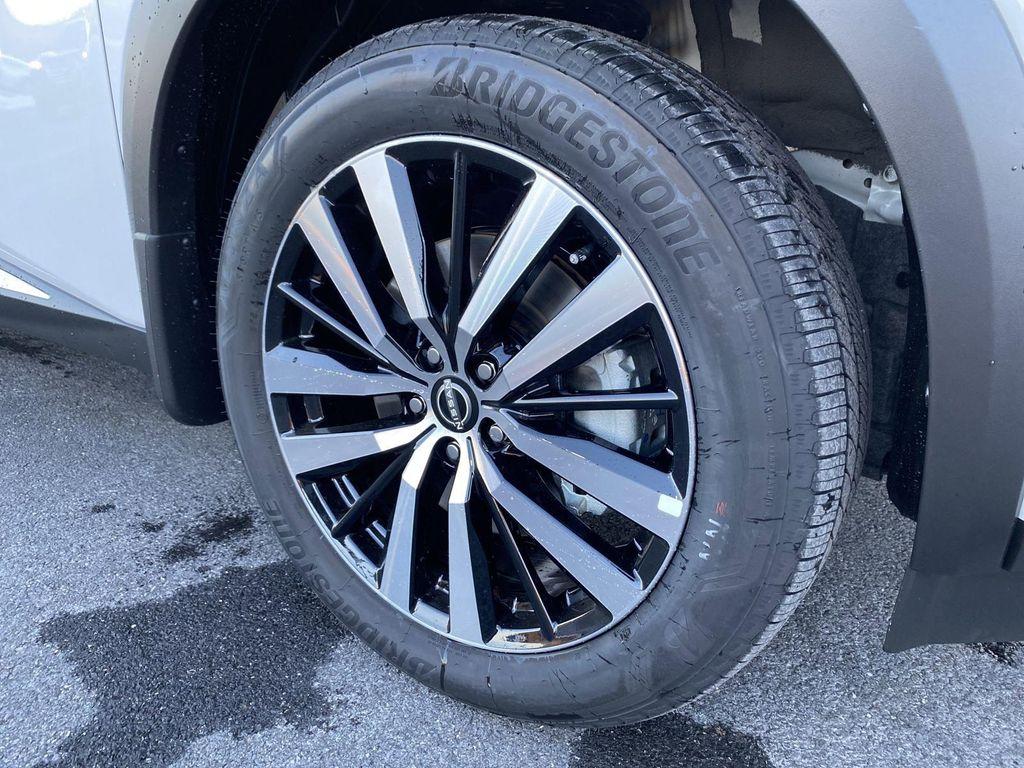 new 2025 Nissan Pathfinder car, priced at $51,720