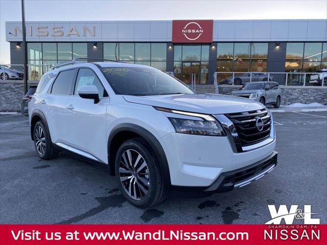 new 2025 Nissan Pathfinder car, priced at $52,220