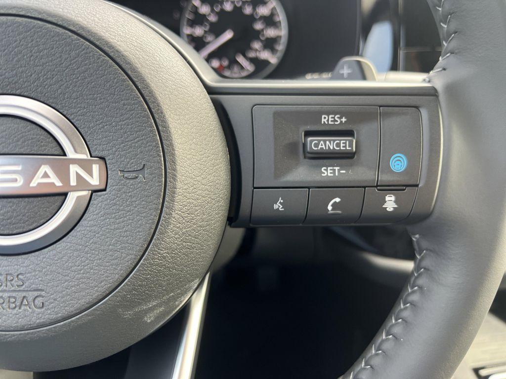 new 2025 Nissan Pathfinder car, priced at $41,185