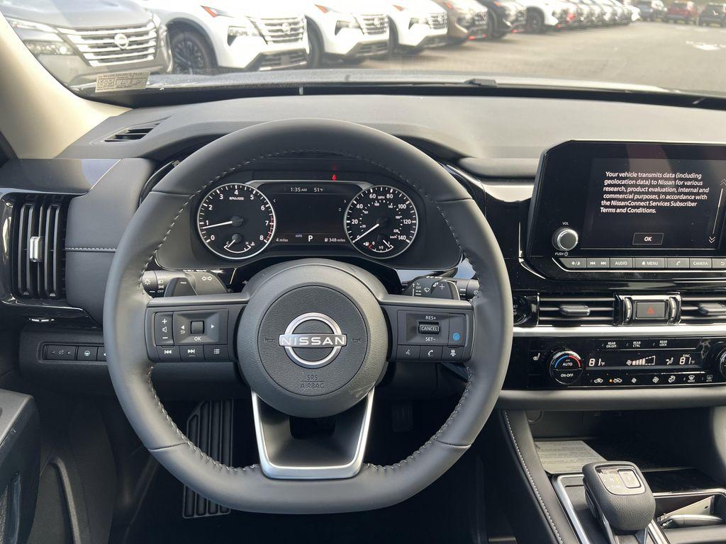 new 2025 Nissan Pathfinder car, priced at $41,185